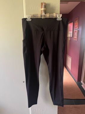 Athleta XL Black High-Rise Active Leggings